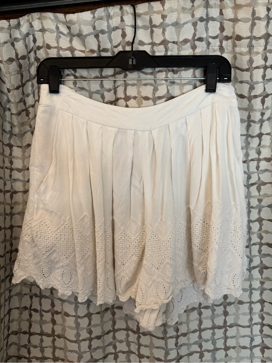 Free People Pants - Free People Cream Eyelet Pleated Skater Shorts